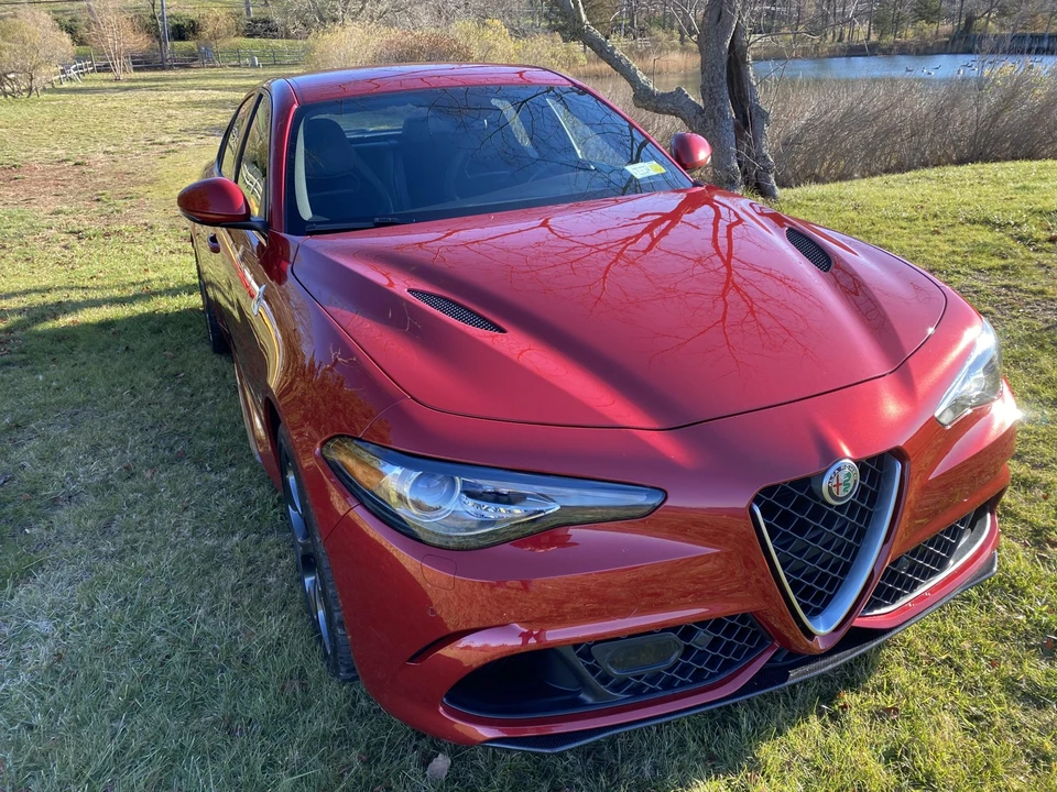 2017 Alfa Romeo Giulia Quadrifoglio - Image 17 of 31