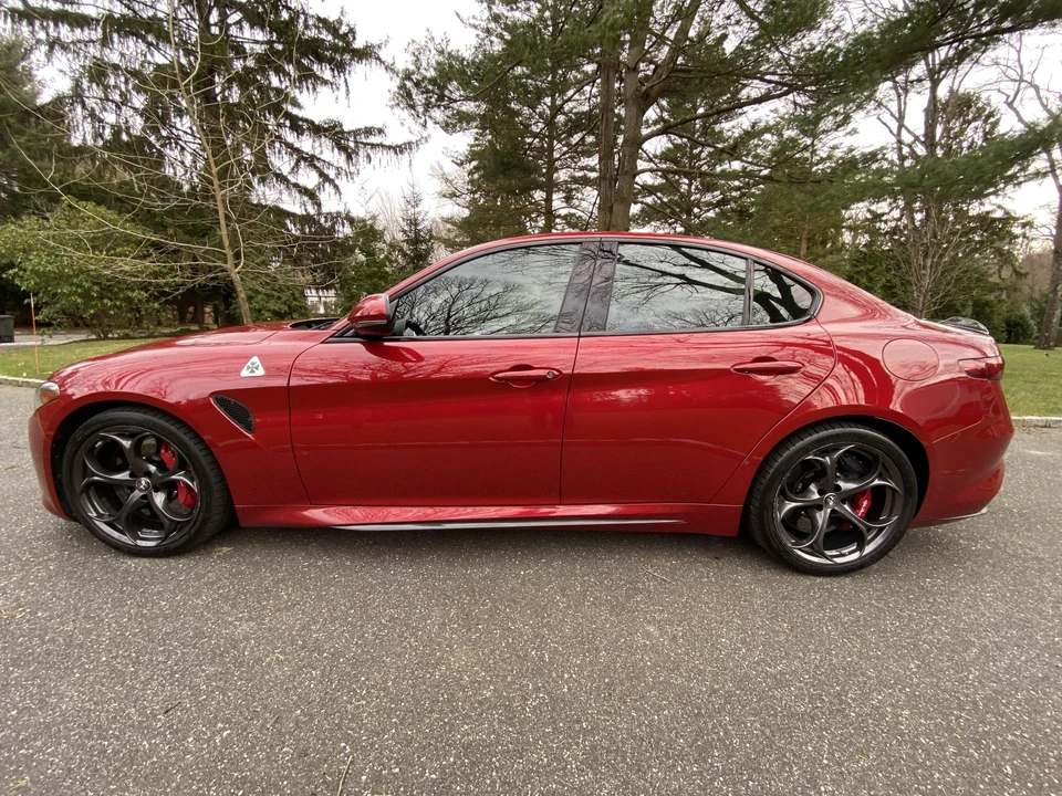 2017 Alfa Romeo Giulia Quadrifoglio - Image 5 of 31