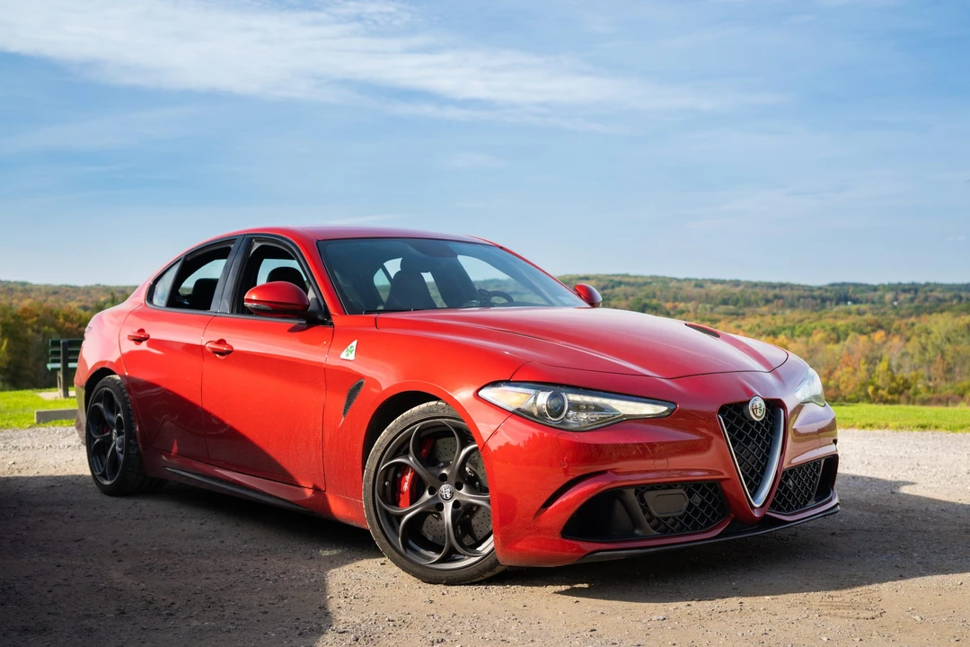 2017 Alfa Romeo Giulia Quadrifoglio - Image 3 of 31