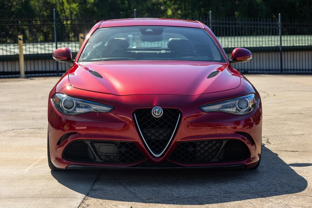 2017 Alfa Romeo Giulia Quadrifoglio - Image 2 of 31