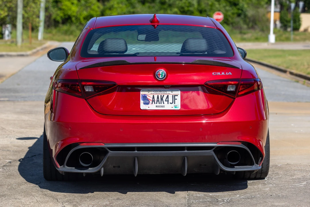 2017 Alfa Romeo Giulia Quadrifoglio - Image 5 of 31