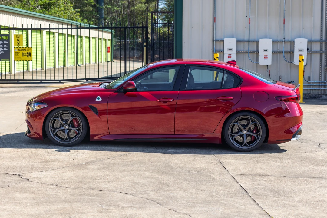 2017 Alfa Romeo Giulia Quadrifoglio - Image 7 of 31