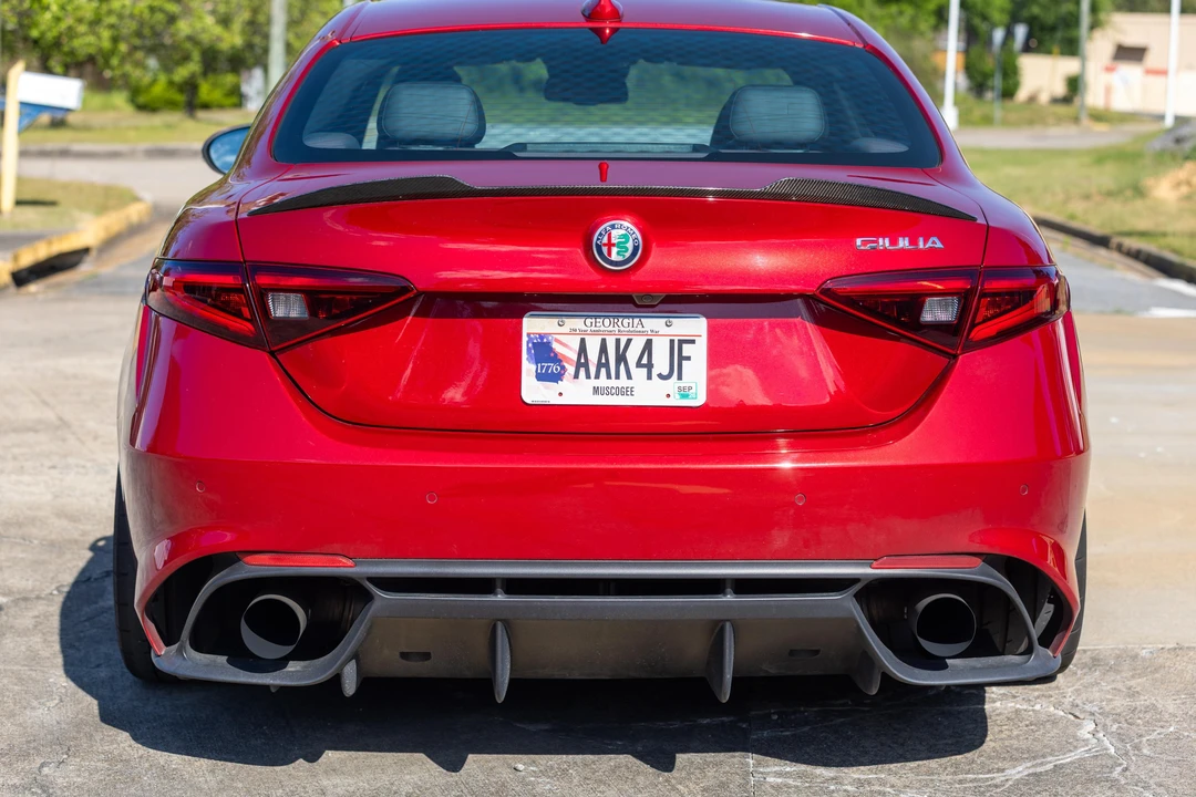 2017 Alfa Romeo Giulia Quadrifoglio - Image 8 of 31