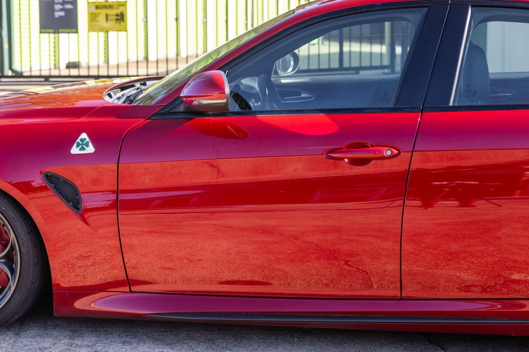 2017 Alfa Romeo Giulia Quadrifoglio - Image 13 of 31