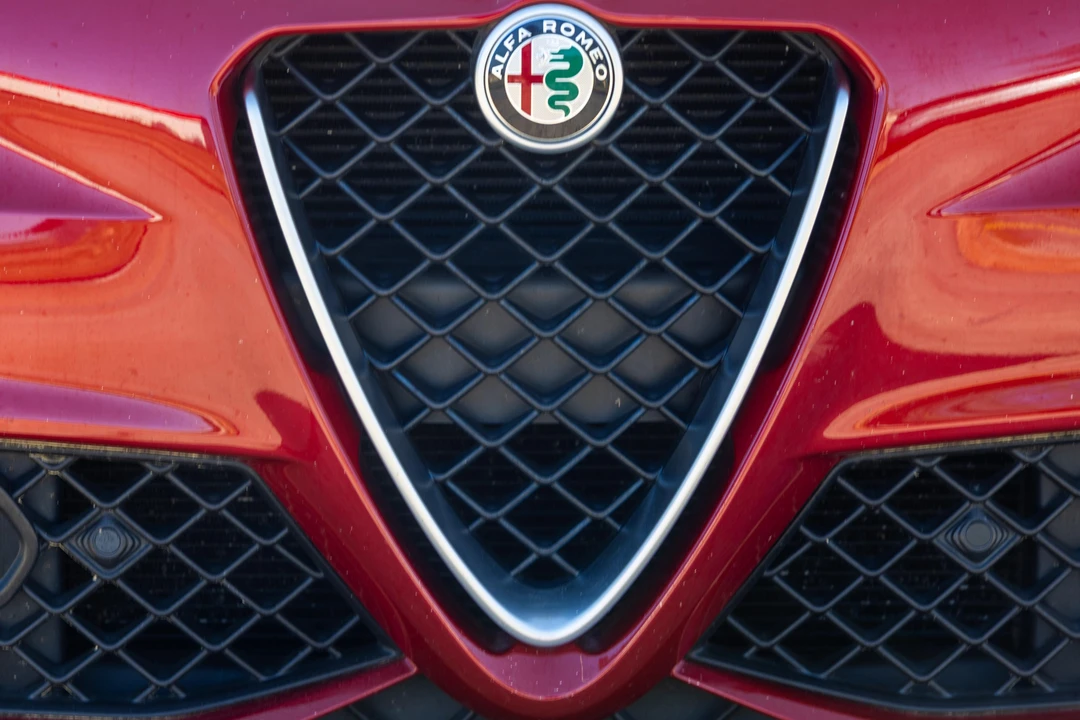 2017 Alfa Romeo Giulia Quadrifoglio - Image 26 of 31