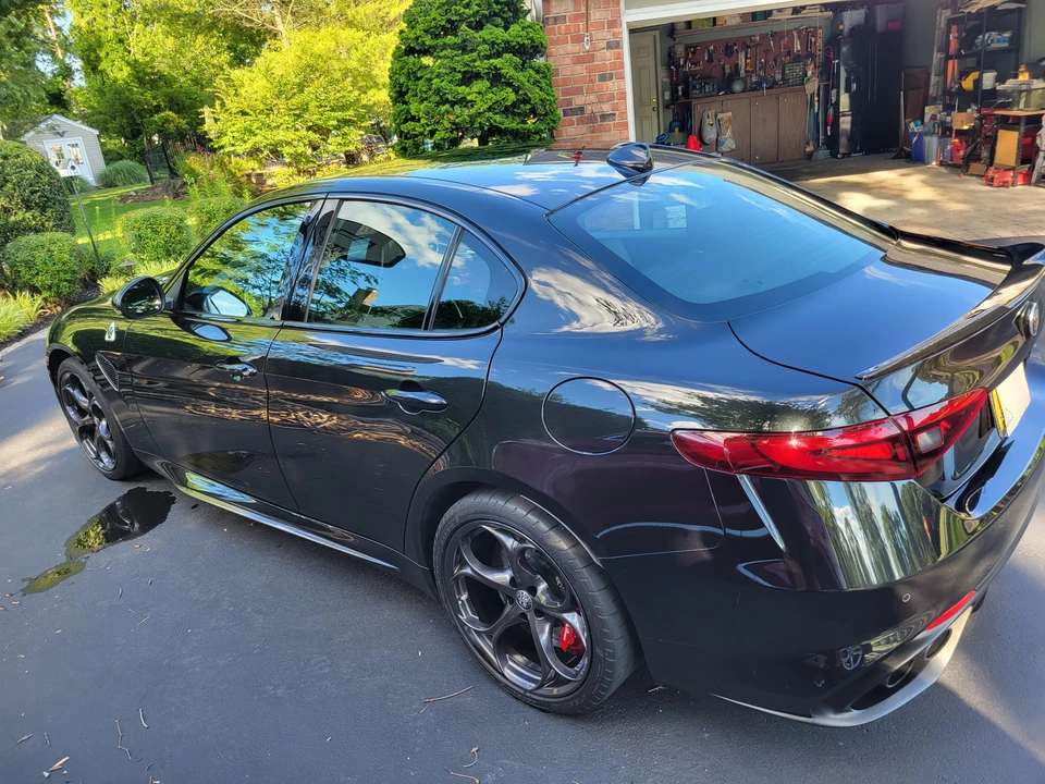 2017 Alfa Romeo Giulia Quadrifoglio - Image 8 of 31