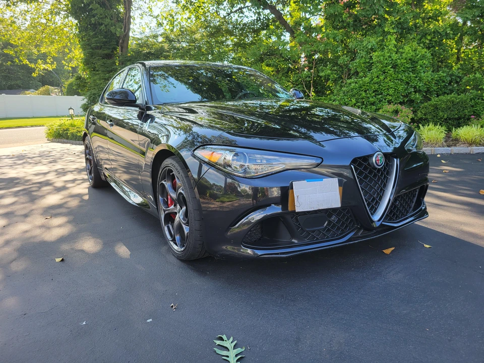 2017 Alfa Romeo Giulia Quadrifoglio - Image 18 of 31