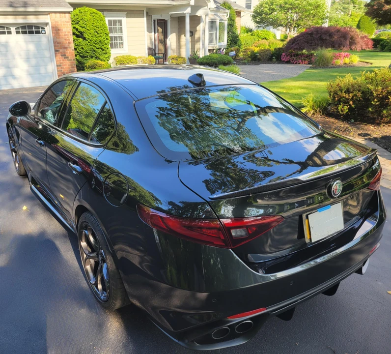 2017 Alfa Romeo Giulia Quadrifoglio - Image 24 of 31