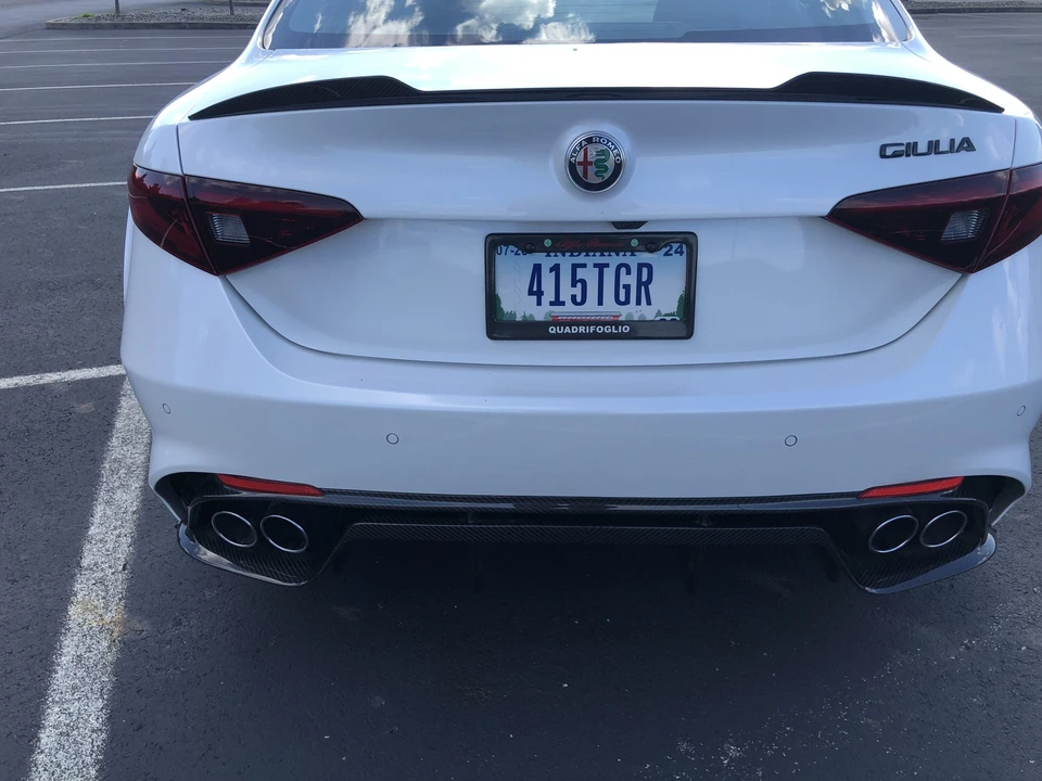 2017 Alfa Romeo Giulia Quadrifoglio - Image 18 of 31