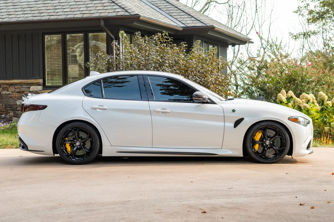 2017 Alfa Romeo Giulia Quadrifoglio - Image 6 of 31