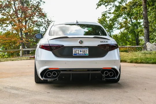 2017 Alfa Romeo Giulia Quadrifoglio - Image 4 of 31