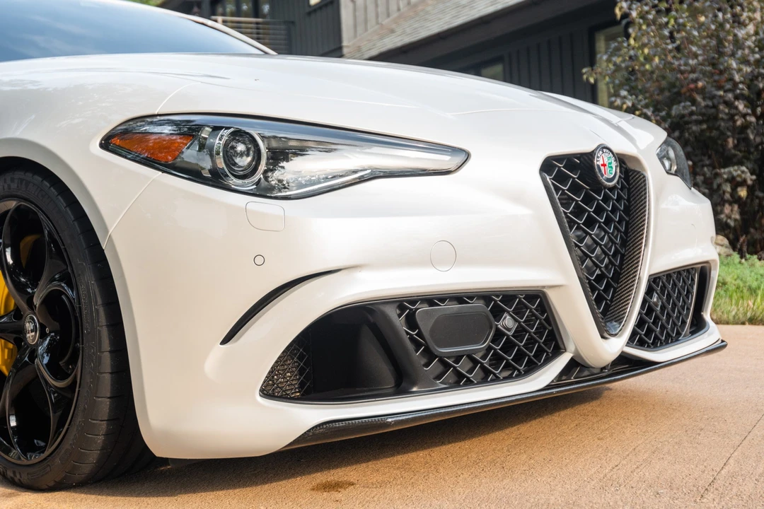 2017 Alfa Romeo Giulia Quadrifoglio - Image 10 of 31