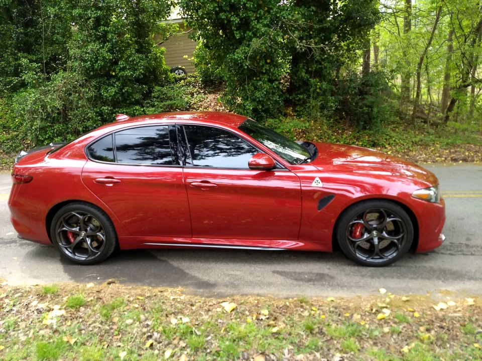 2017 Alfa Romeo Giulia Quadrifoglio - Image 20 of 31