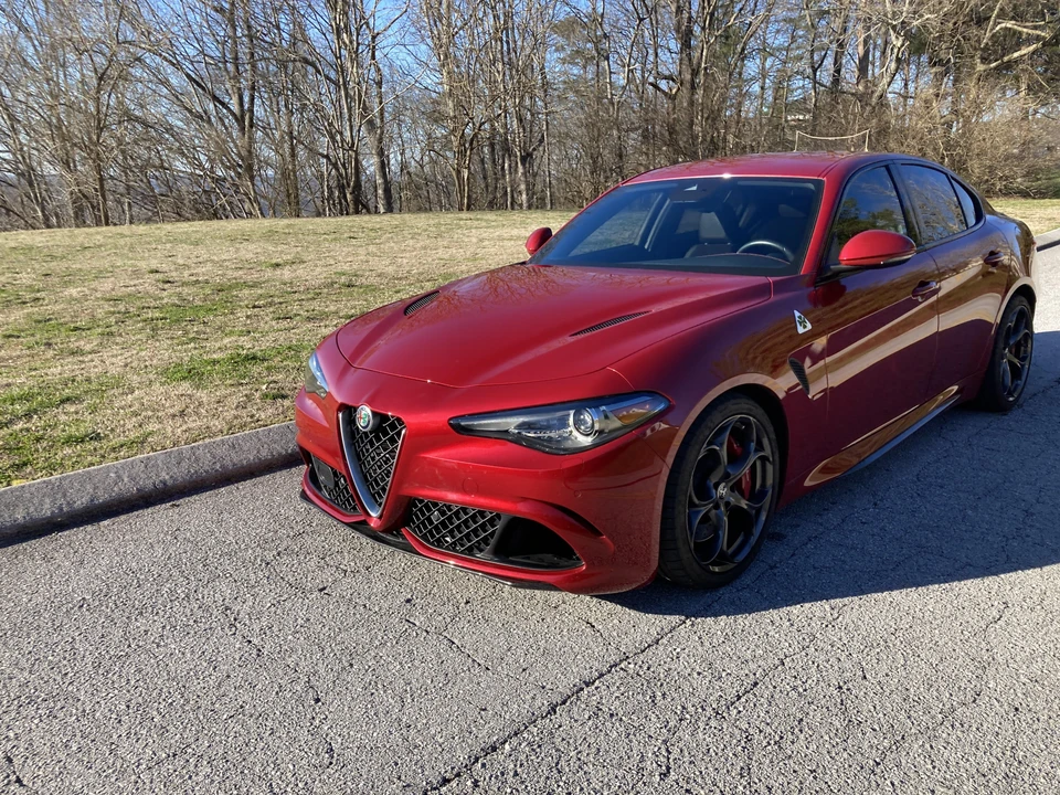2017 Alfa Romeo Giulia Quadrifoglio - Image 12 of 31
