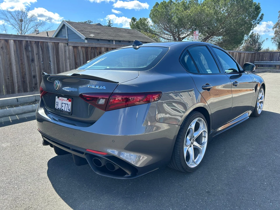 2017 Alfa Romeo Giulia Quadrifoglio - Image 16 of 31