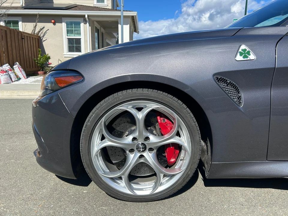 2017 Alfa Romeo Giulia Quadrifoglio - Image 25 of 31