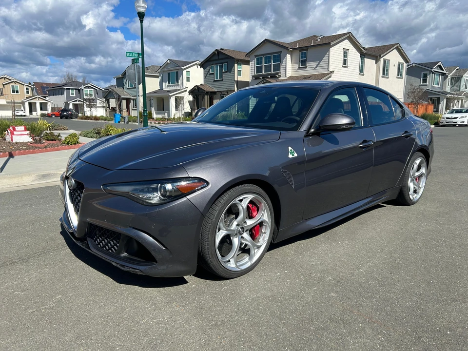 2017 Alfa Romeo Giulia Quadrifoglio - Image 9 of 31