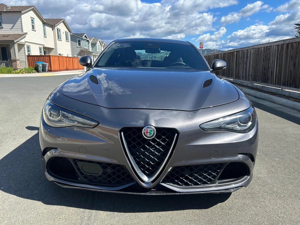 2017 Alfa Romeo Giulia Quadrifoglio - Image 6 of 31