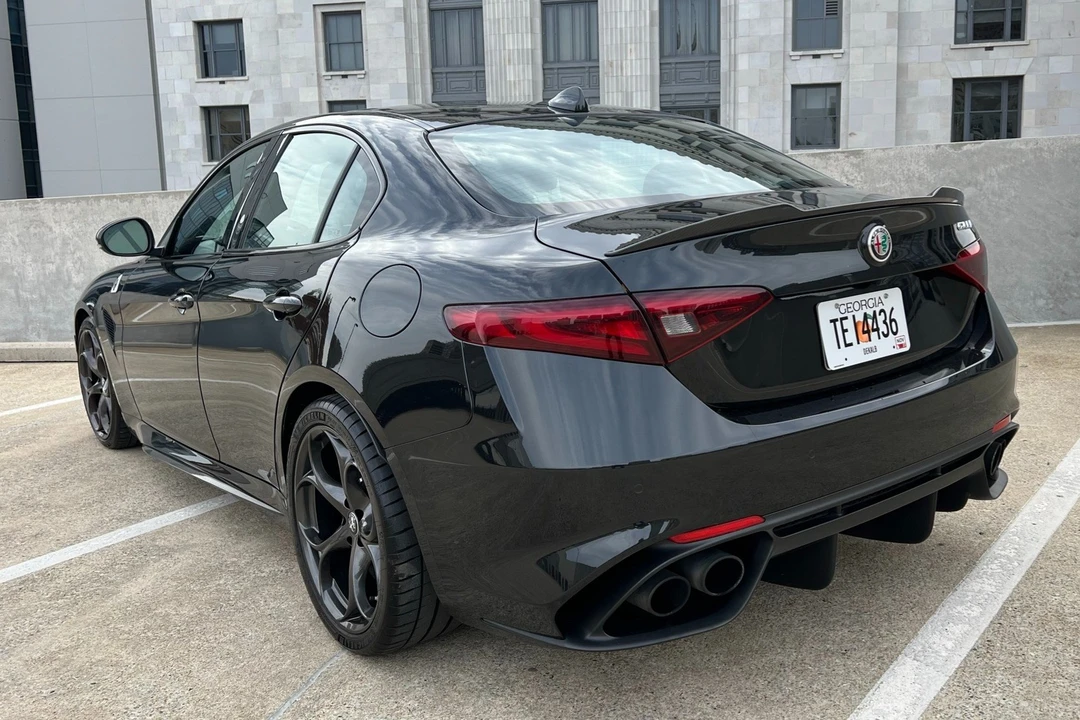 2017 Alfa Romeo Giulia Quadrifoglio - Image 10 of 31