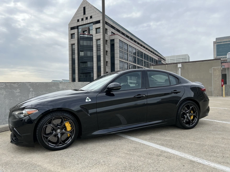2017 Alfa Romeo Giulia Quadrifoglio - Image 6 of 31