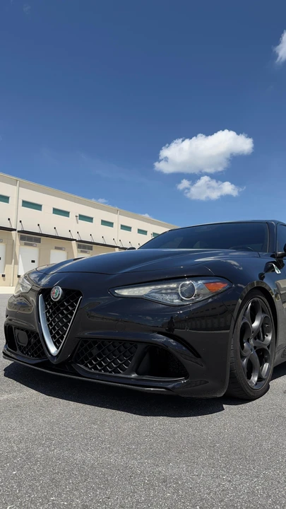 2017 Alfa Romeo Giulia Quadrifoglio - Image 14 of 31