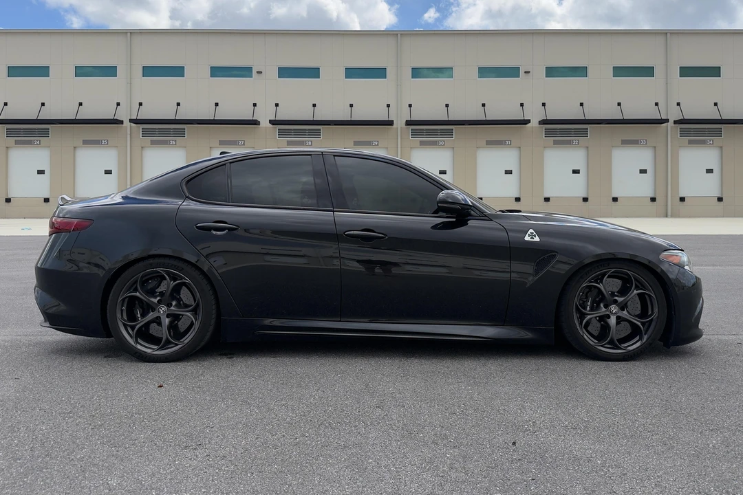 2017 Alfa Romeo Giulia Quadrifoglio - Image 3 of 31
