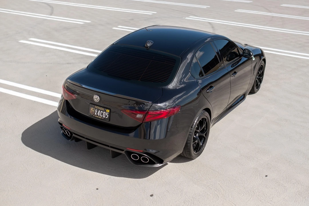 2017 Alfa Romeo Giulia Quadrifoglio - Image 12 of 31