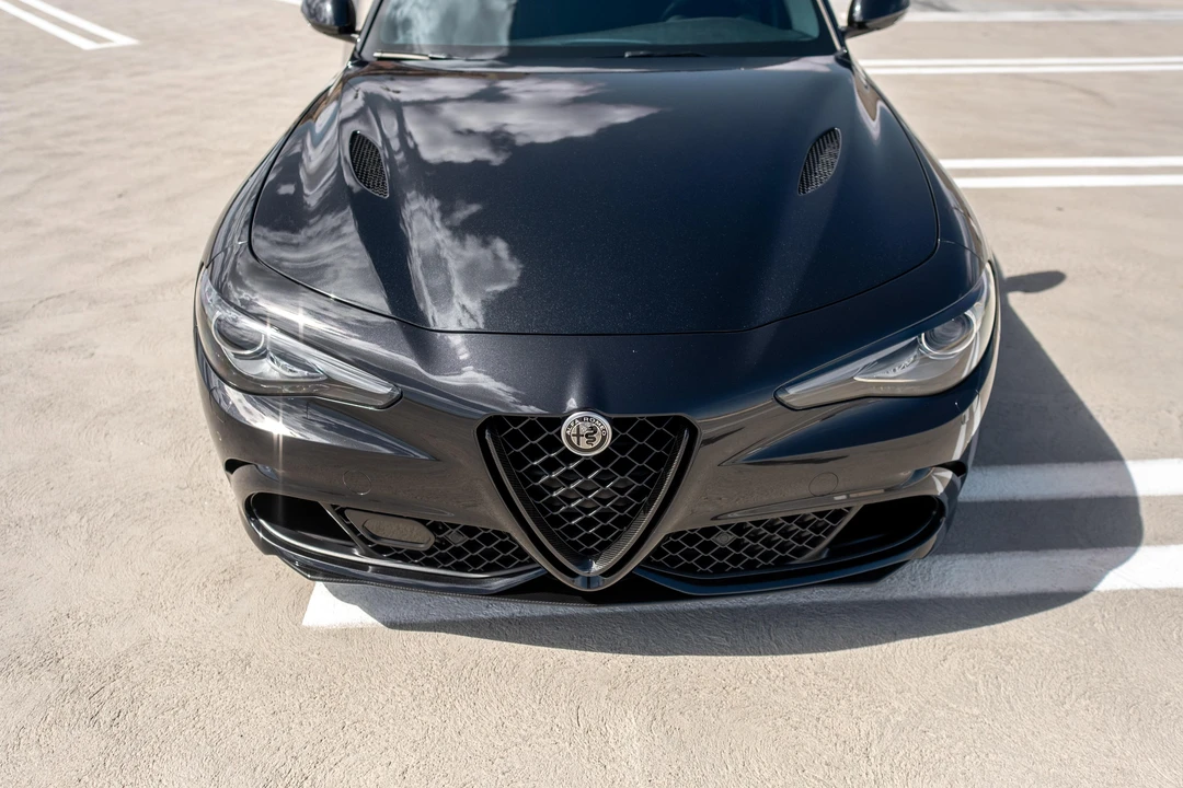 2017 Alfa Romeo Giulia Quadrifoglio - Image 17 of 31