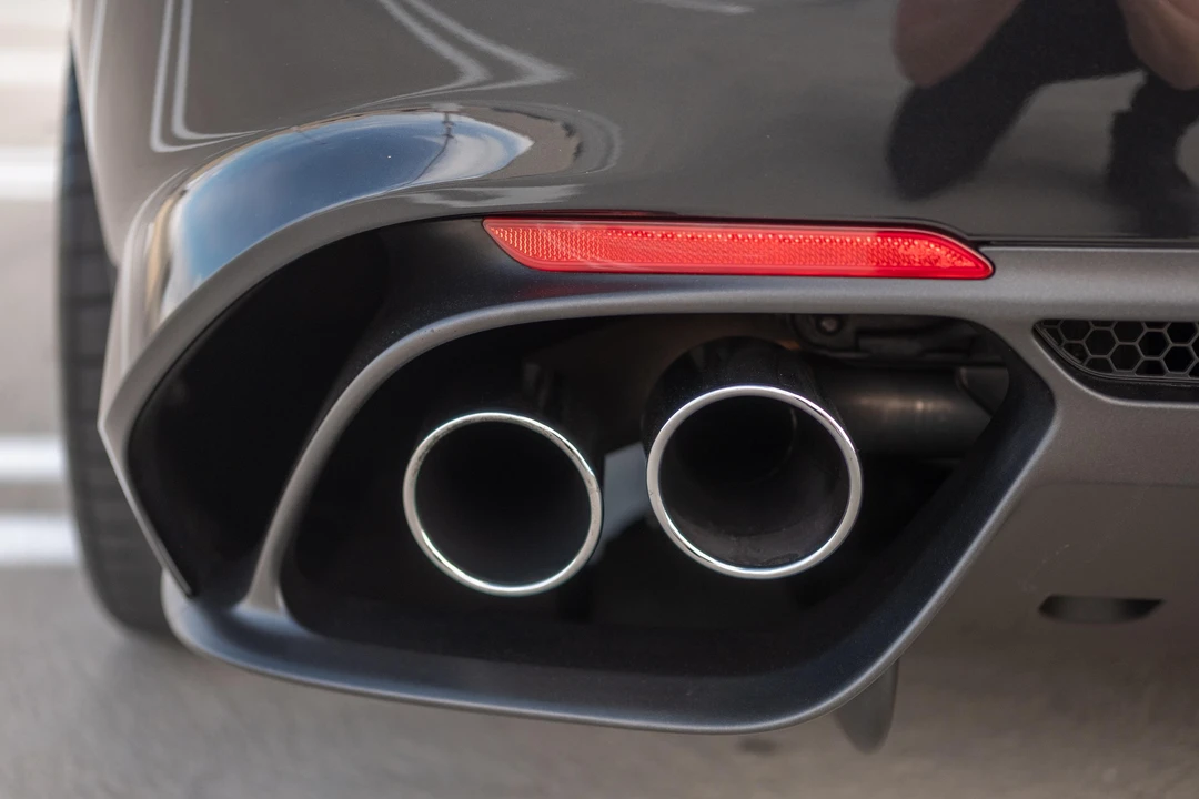 2017 Alfa Romeo Giulia Quadrifoglio - Image 27 of 31