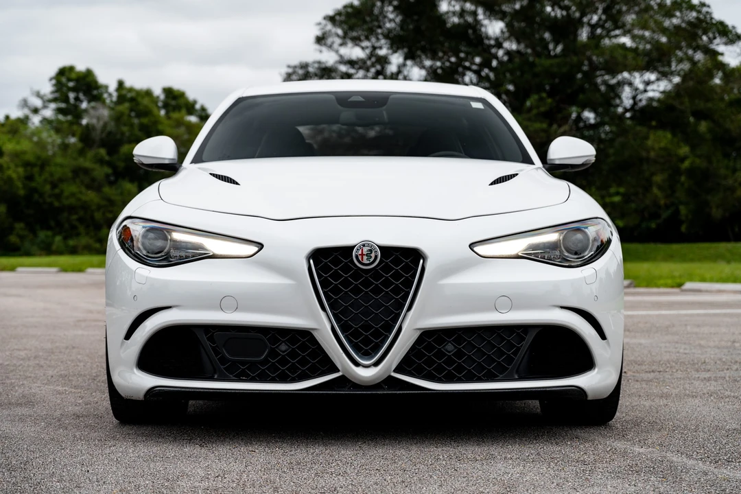 2017 Alfa Romeo Giulia Quadrifoglio - Image 10 of 31
