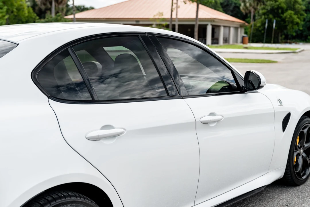 2017 Alfa Romeo Giulia Quadrifoglio - Image 21 of 31