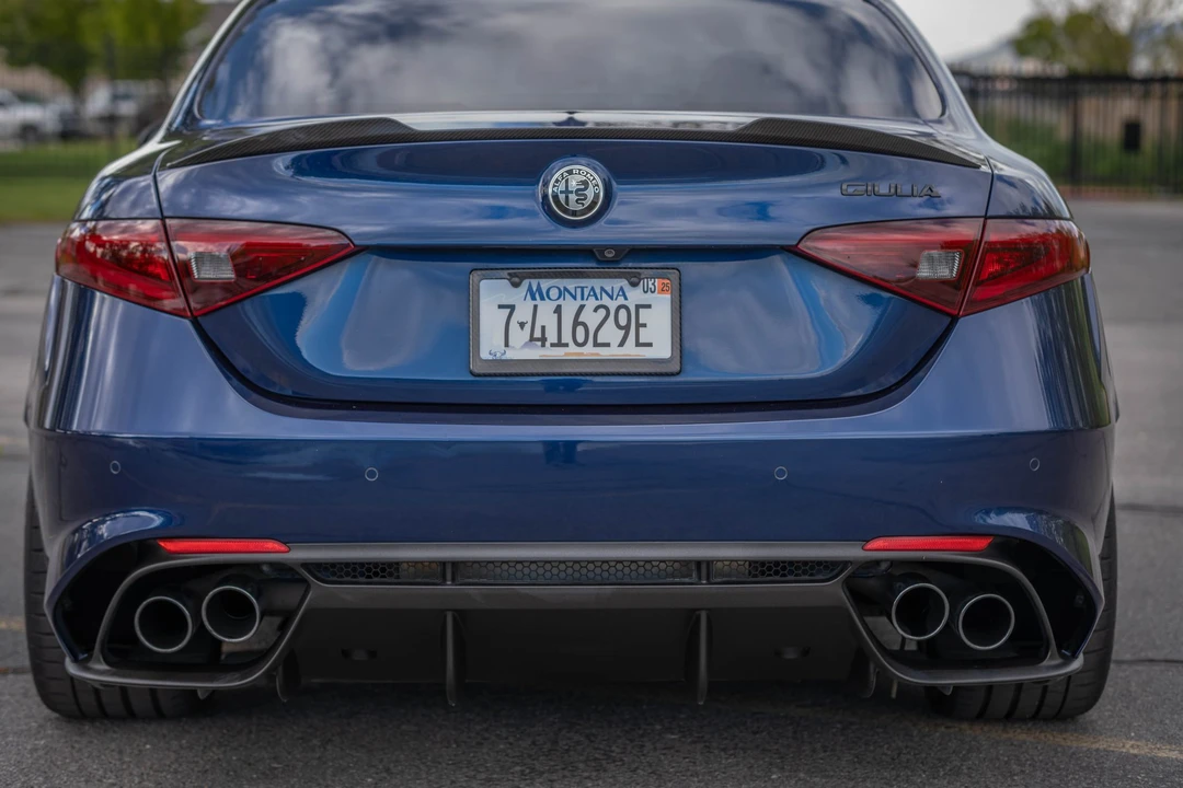 2017 Alfa Romeo Giulia Quadrifoglio - Image 9 of 31