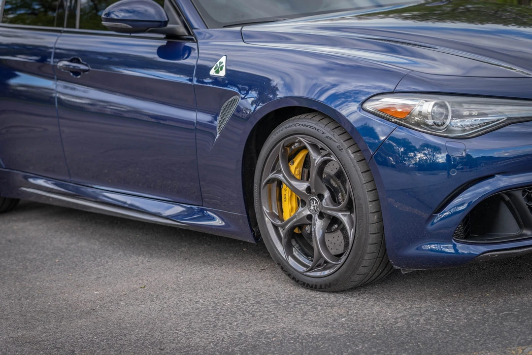 2017 Alfa Romeo Giulia Quadrifoglio - Image 28 of 31