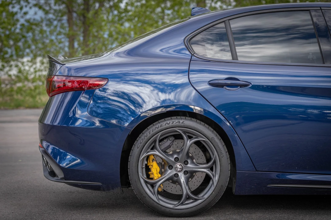 2017 Alfa Romeo Giulia Quadrifoglio - Image 24 of 31