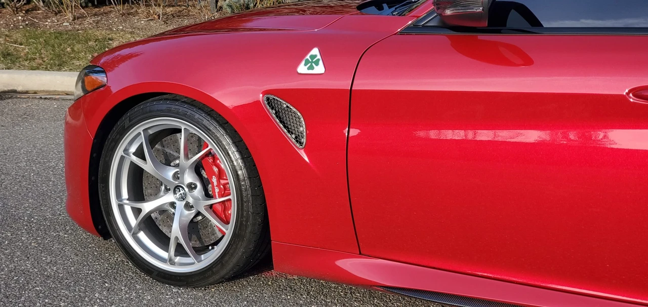 2017 Alfa Romeo Giulia Quadrifoglio - Image 25 of 31