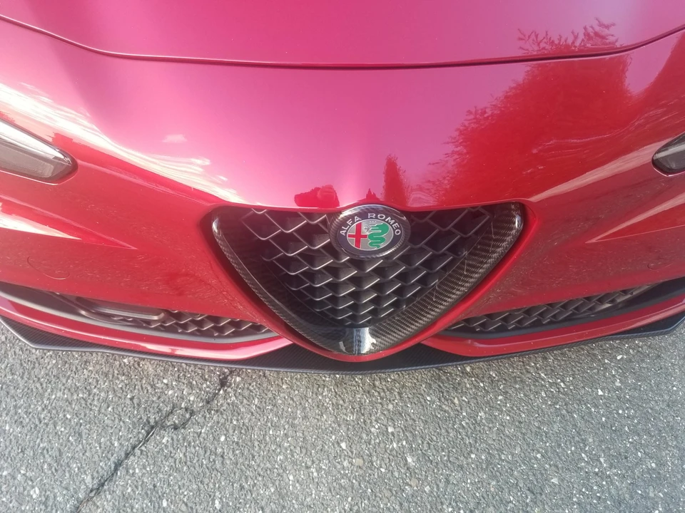 2017 Alfa Romeo Giulia Quadrifoglio - Image 18 of 31