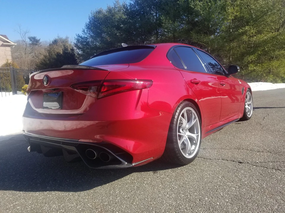 2017 Alfa Romeo Giulia Quadrifoglio - Image 7 of 31