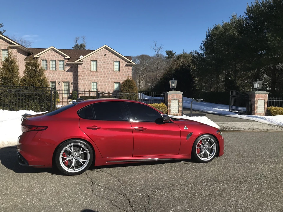 2017 Alfa Romeo Giulia Quadrifoglio - Image 11 of 31
