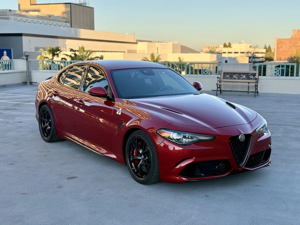 2017 Alfa Romeo Giulia Quadrifoglio - Image 9 of 31