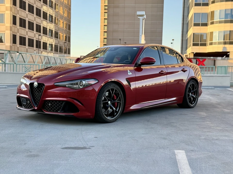 2017 Alfa Romeo Giulia Quadrifoglio - Image 2 of 31