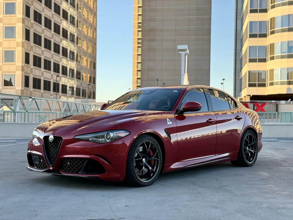 2017 Alfa Romeo Giulia Quadrifoglio - Image 3 of 31