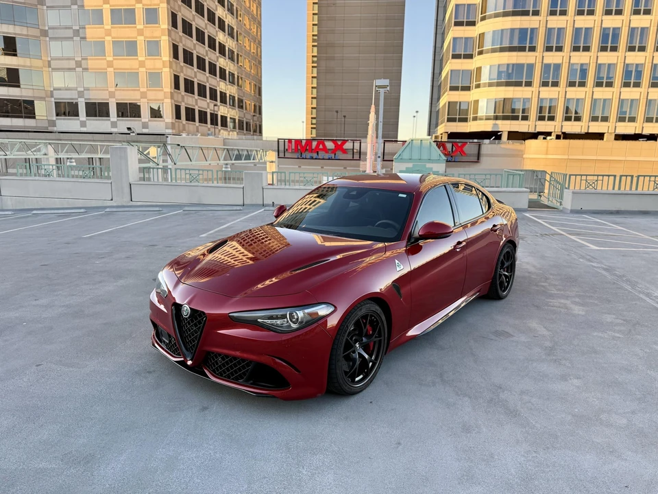 2017 Alfa Romeo Giulia Quadrifoglio - Image 4 of 31