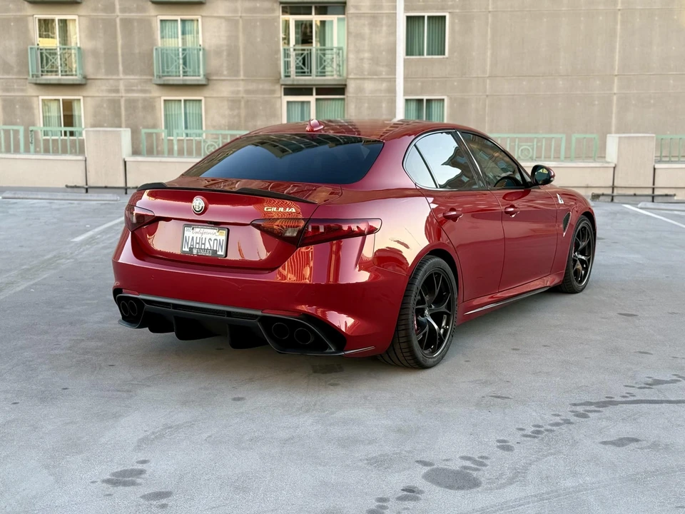 2017 Alfa Romeo Giulia Quadrifoglio - Image 14 of 31