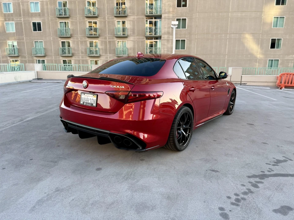 2017 Alfa Romeo Giulia Quadrifoglio - Image 15 of 31