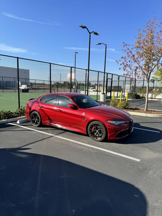 2017 Alfa Romeo Giulia Quadrifoglio - Image 19 of 31