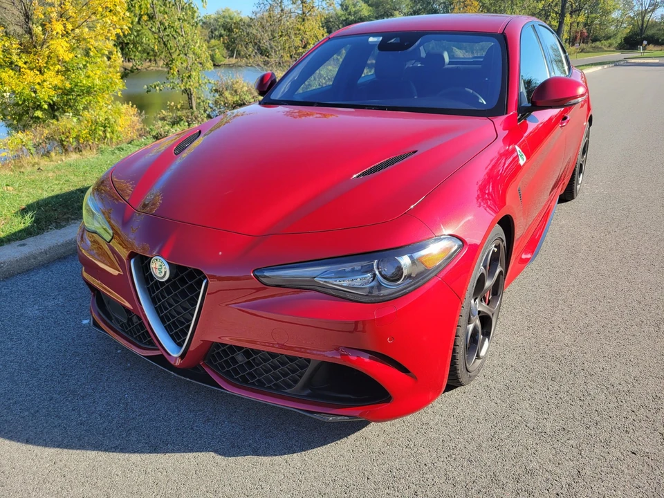 2017 Alfa Romeo Giulia Quadrifoglio - Image 2 of 31