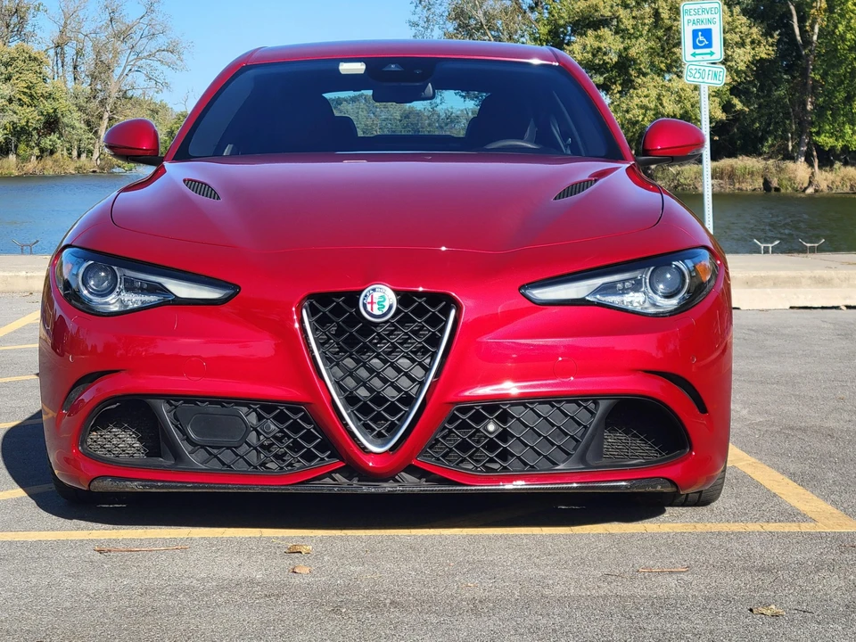 2017 Alfa Romeo Giulia Quadrifoglio - Image 22 of 31