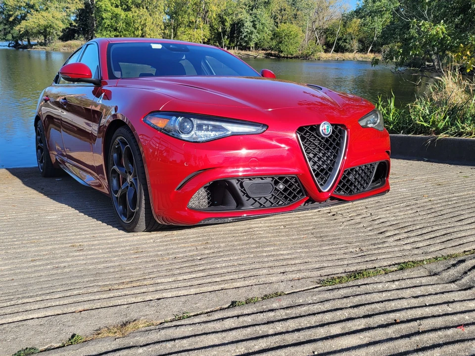 2017 Alfa Romeo Giulia Quadrifoglio - Image 18 of 31