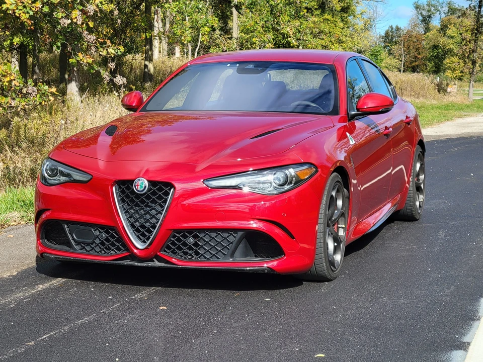 2017 Alfa Romeo Giulia Quadrifoglio - Image 3 of 31
