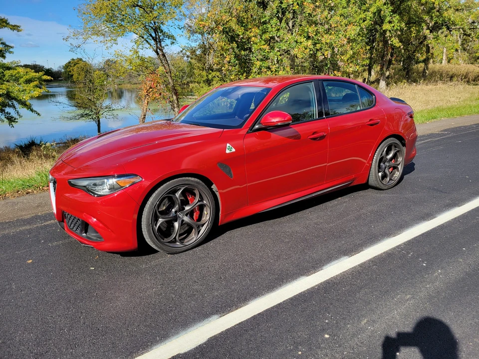 2017 Alfa Romeo Giulia Quadrifoglio - Image 7 of 31